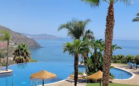 Adosado con piscina a 5 minutos de la playa